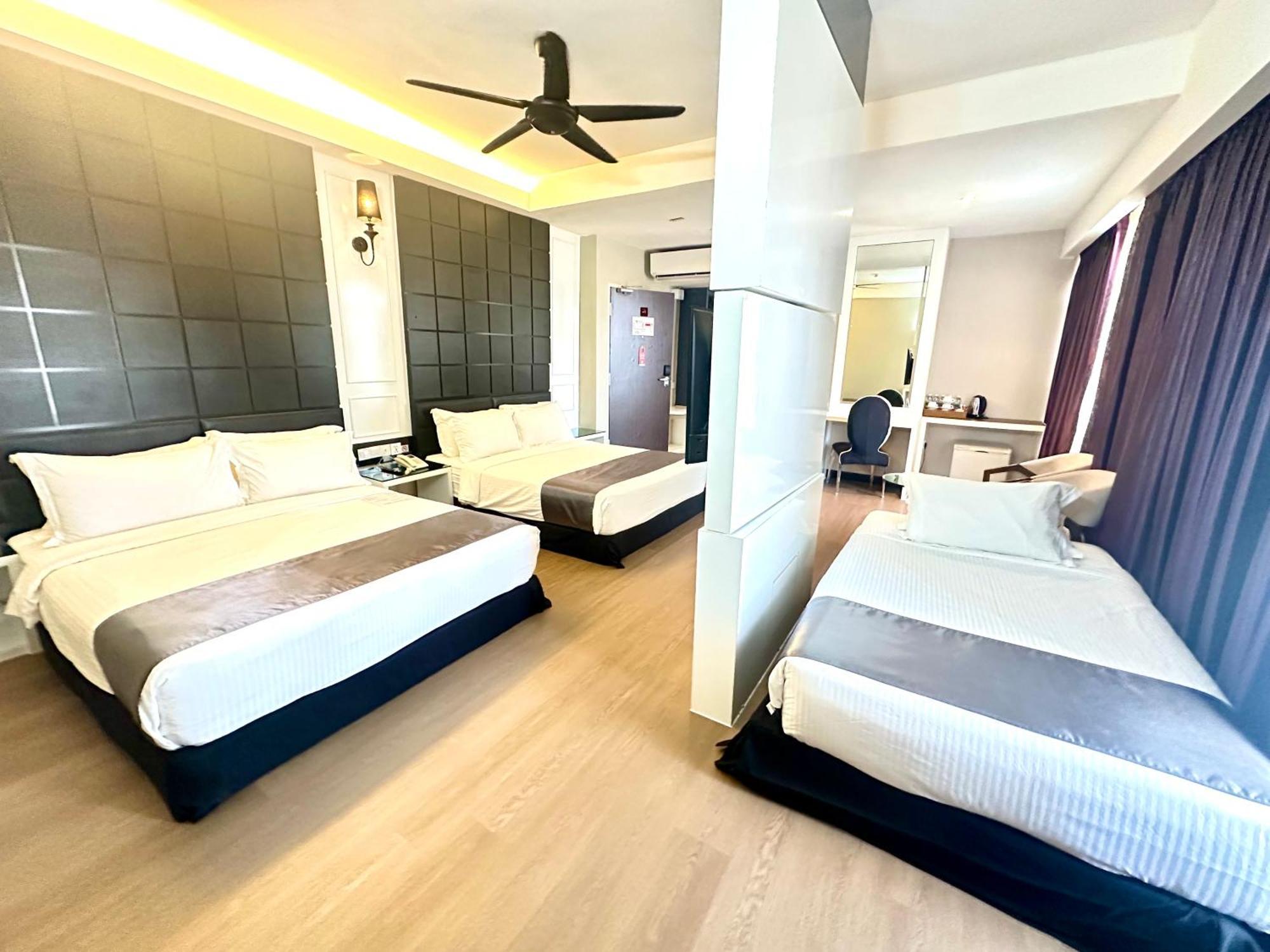 เดอะ สเตอร์ลิง บูทิคโฮเต็ล Hotel Malacca ภายนอก รูปภาพ