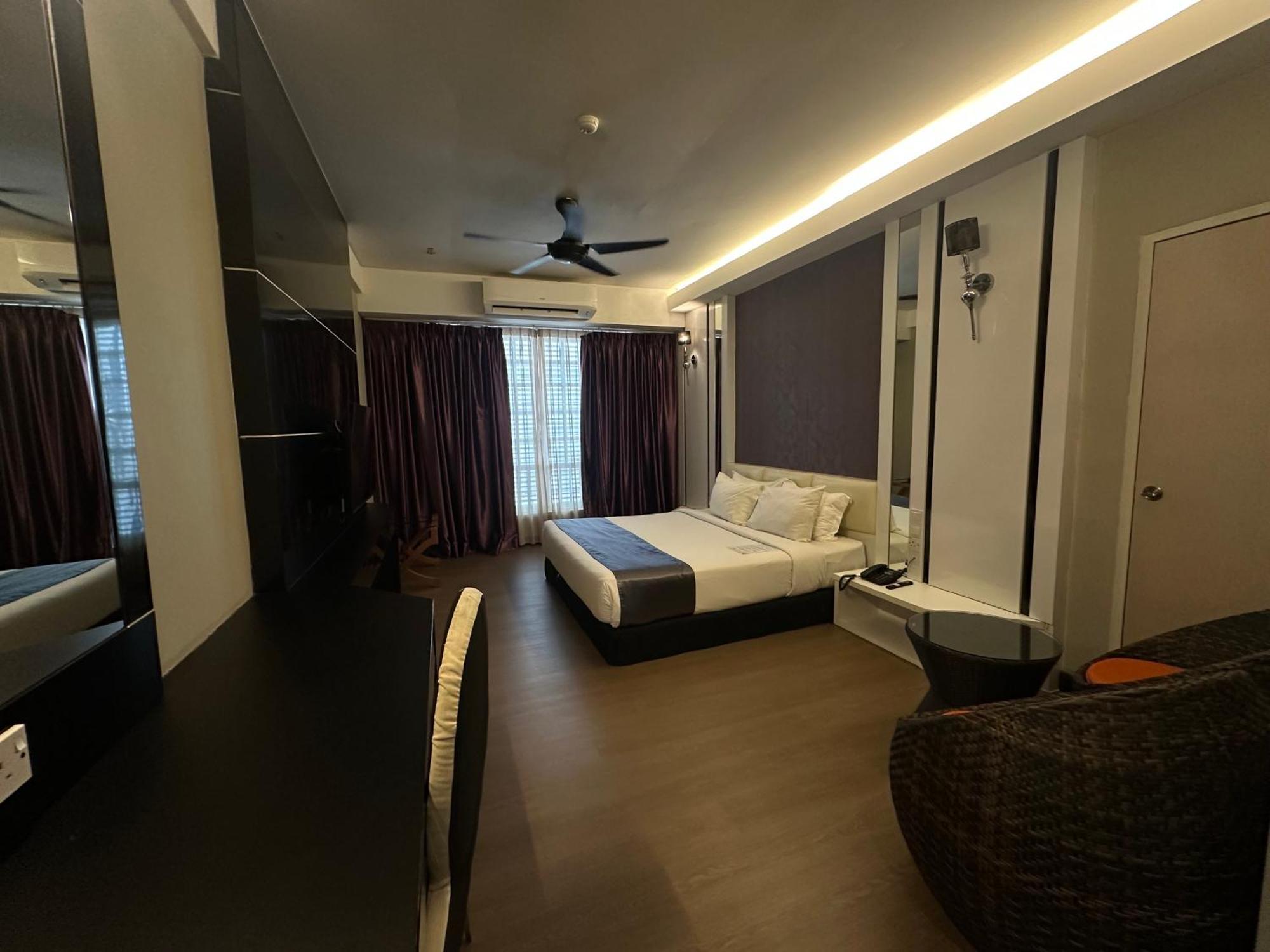 เดอะ สเตอร์ลิง บูทิคโฮเต็ล Hotel Malacca ภายนอก รูปภาพ