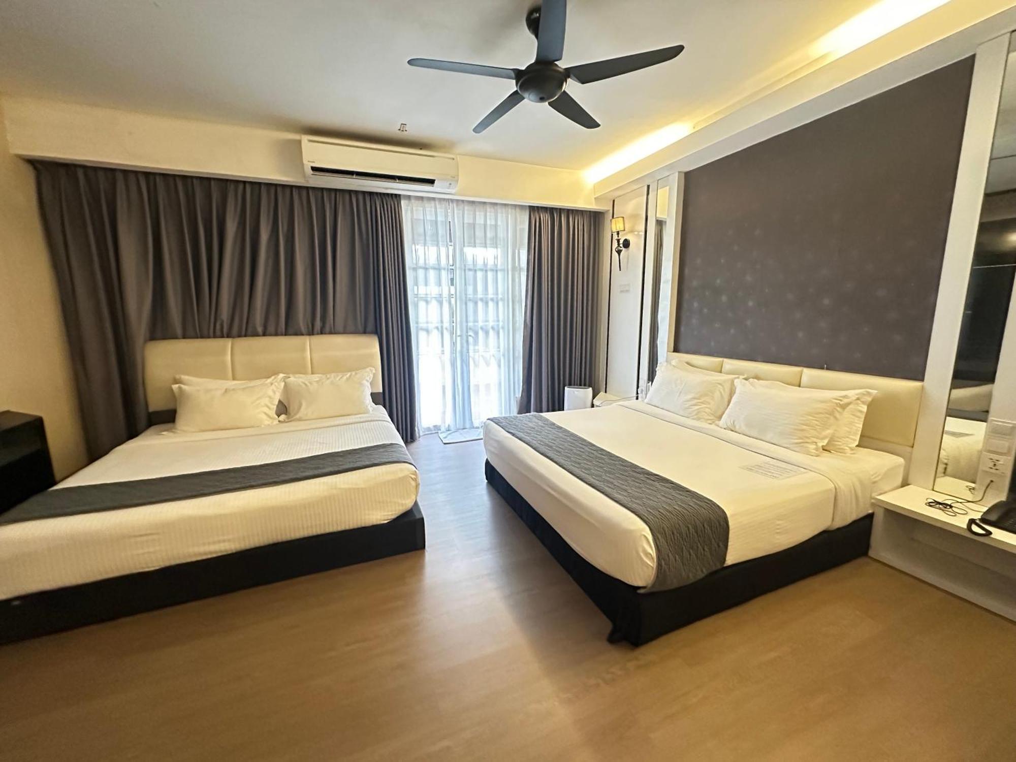 เดอะ สเตอร์ลิง บูทิคโฮเต็ล Hotel Malacca ภายนอก รูปภาพ