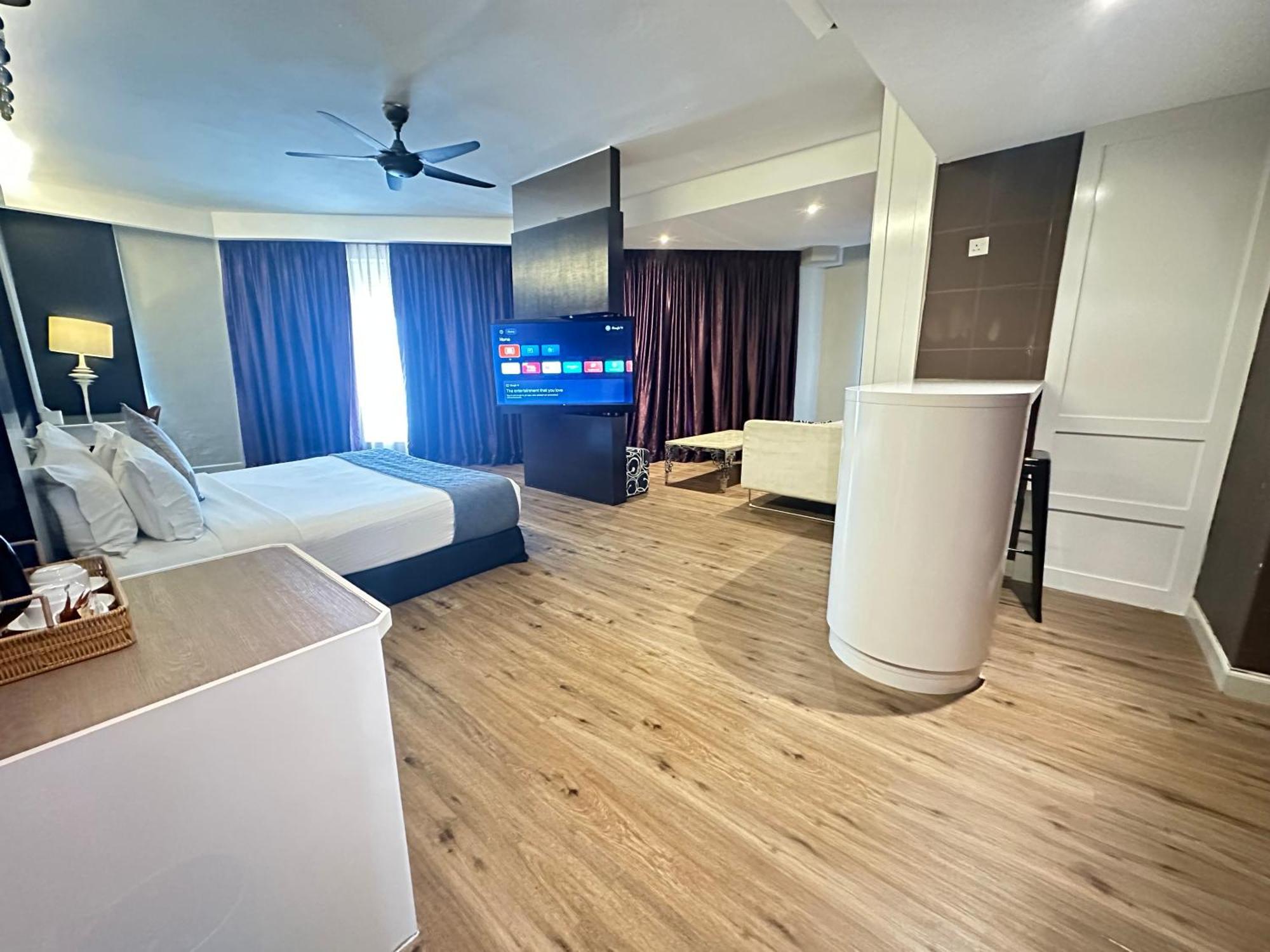 เดอะ สเตอร์ลิง บูทิคโฮเต็ล Hotel Malacca ภายนอก รูปภาพ