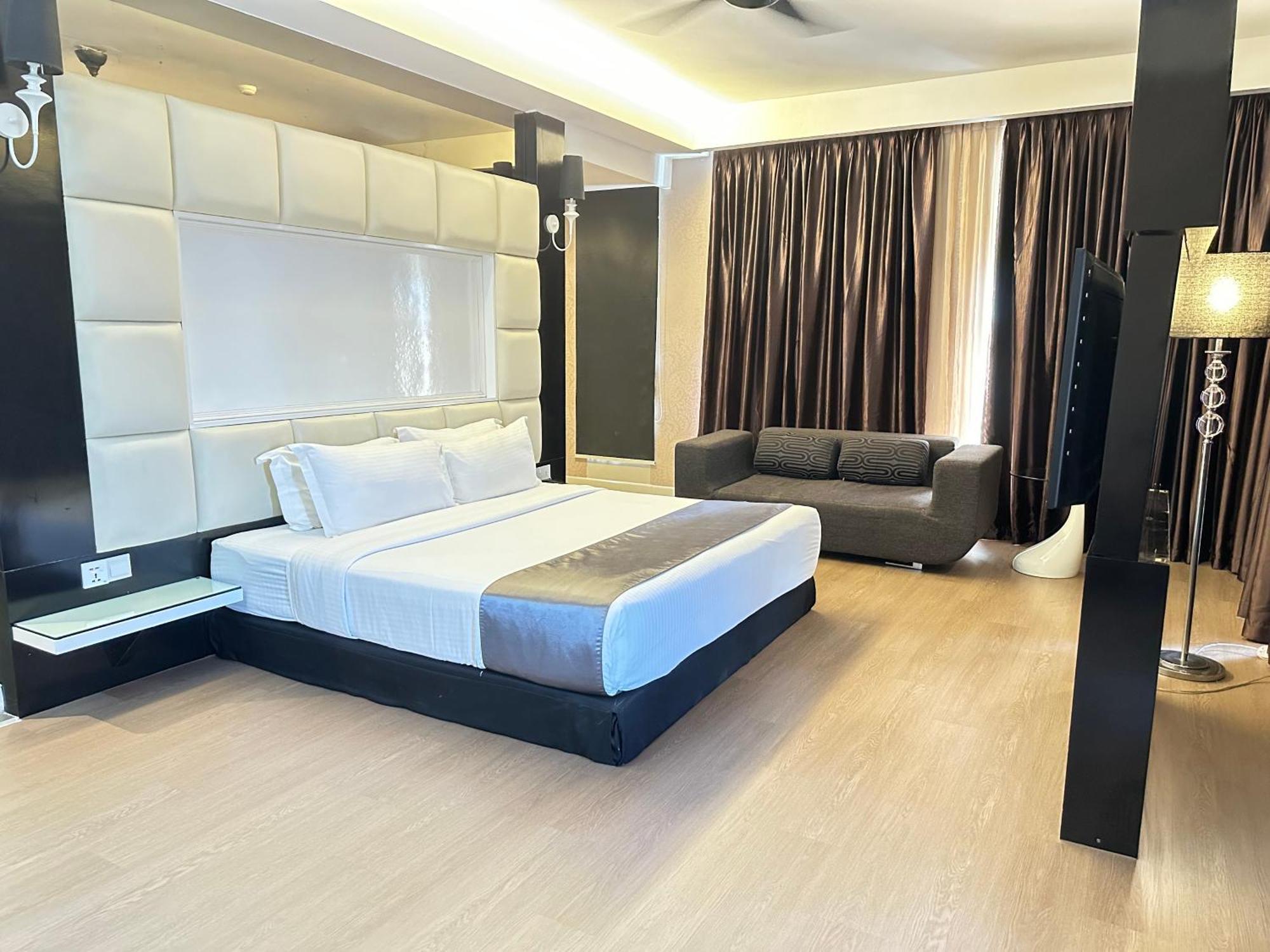 เดอะ สเตอร์ลิง บูทิคโฮเต็ล Hotel Malacca ภายนอก รูปภาพ